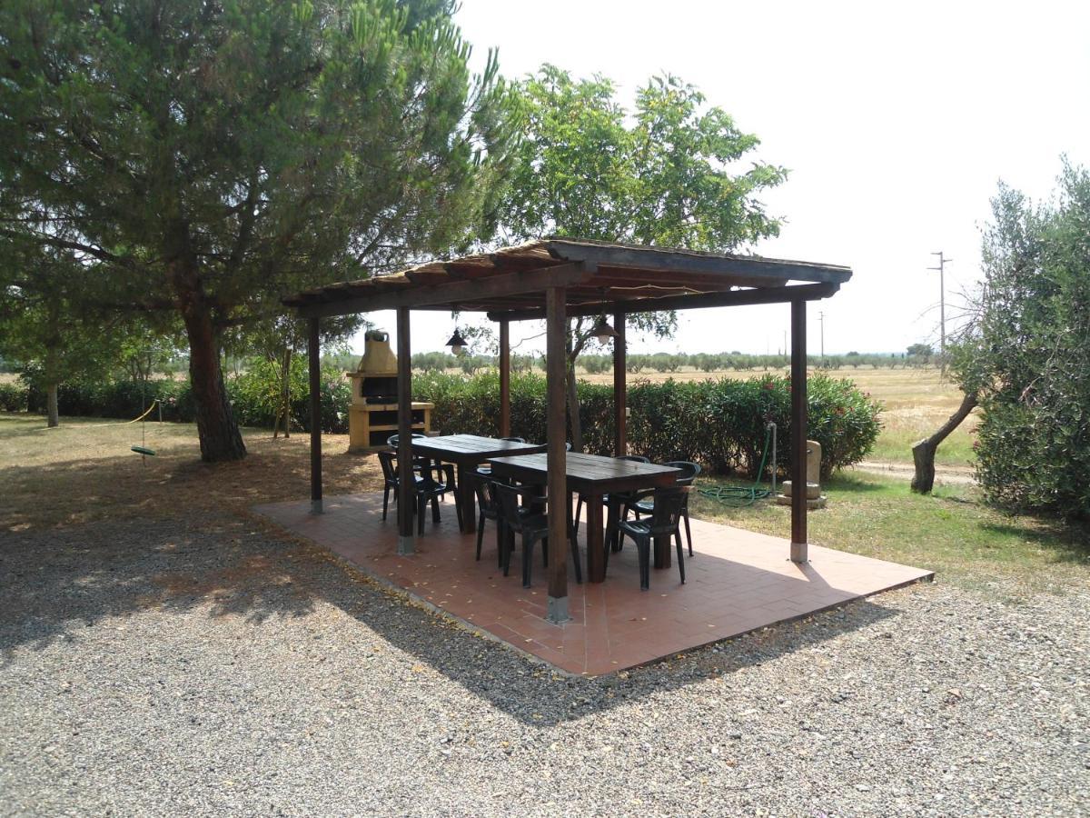 Agriturismo Le Pescine 瓦达 外观 照片